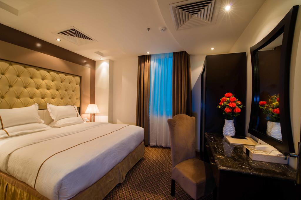 Al Yamama Palace Hotel Suites 리야드 객실 사진