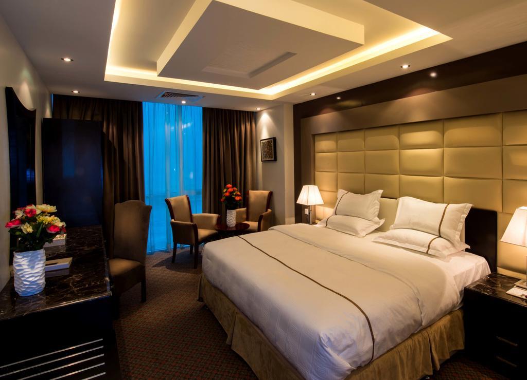 Al Yamama Palace Hotel Suites 리야드 객실 사진