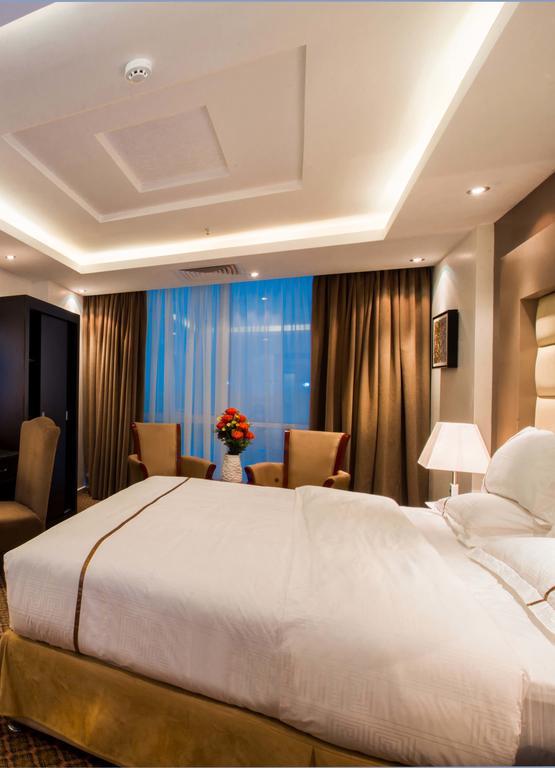 Al Yamama Palace Hotel Suites 리야드 객실 사진