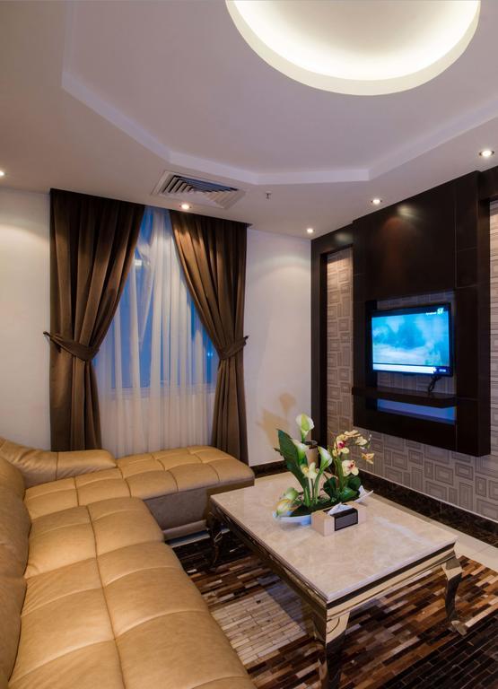 Al Yamama Palace Hotel Suites 리야드 객실 사진