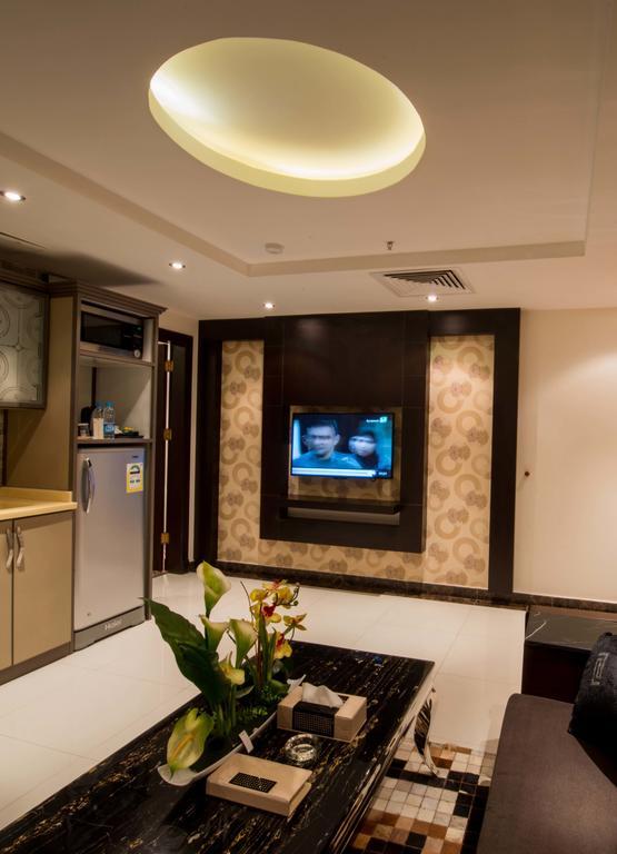 Al Yamama Palace Hotel Suites 리야드 객실 사진
