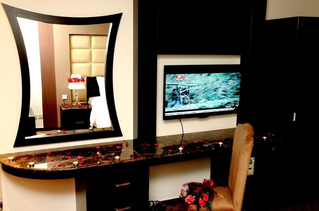 Al Yamama Palace Hotel Suites 리야드 객실 사진