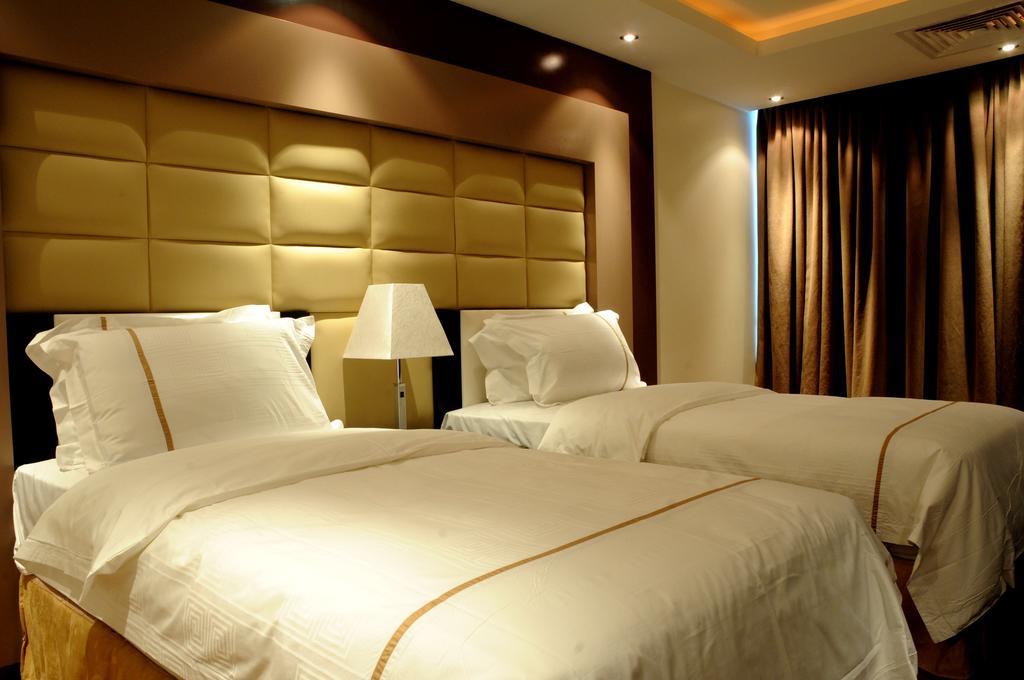 Al Yamama Palace Hotel Suites 리야드 객실 사진