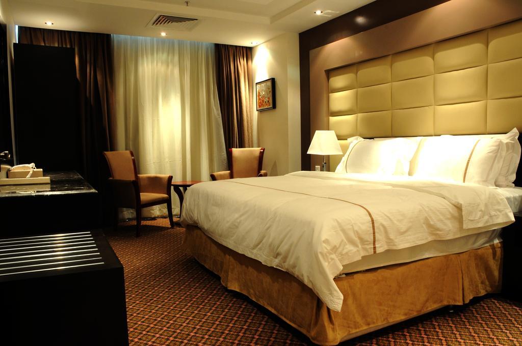 Al Yamama Palace Hotel Suites 리야드 객실 사진